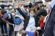 演説会場、カイロにご注意