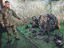 米国新政権、早期戦闘終結へ検討加速　ウクライナ当局、ロシア最新中距離弾の残骸公開