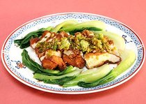 鶏の空揚げ　ネギソースかけ