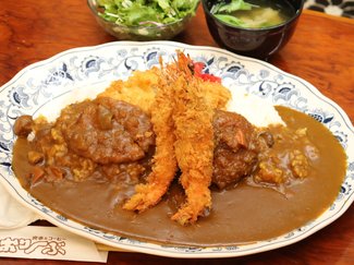 気になる、カレー　<br />ボリューム満点！ フライオールスター