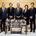 首相、日本酒輸出増に意欲