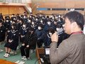 万博の未来都市展示に生徒わくわく　高岡・志貴野中で出展企業が出前授業