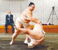 踏み込み意識、右四つ磨く　夏場所へ意欲