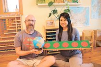 児童に学びの選択肢を　南砺のフォーセットさん夫婦が２６年春高岡にフリースクール、モンテッソーリ教育実践・英語で授業