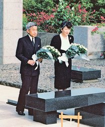 戦後世代の「象徴」模索　惨禍の記憶継承に課題