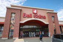 地方のスーパーにカラオケ