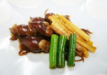 新タケノコとホタルイカのきんぴら