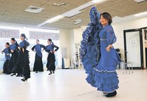 フラメンコ、記念の舞台へ　射水の島田さん主宰の教室、２７日富山で公演