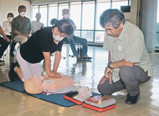 ＜始めよう備えるくらし＞８<br />救急救命講習／応急処置の知識深めて