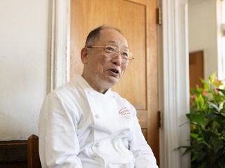 弟子はいない。仲間はいる。<br />「レストラン小西」オーナーシェフ・小西謙造さんインタビュー前編