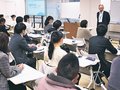 ＜バイオ立県への道～とやま医薬品産業～（４）＞人材育成（上）　<br />県立大に県寄付講座　「富山モデル」全国に