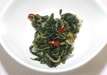 フキの葉のいため物