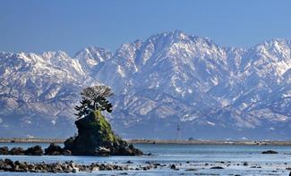 【キティヒント第20日】ゴールです！　国定公園　雨晴海岸（高岡市）