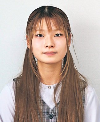 カラフル<br />富山市南商工会大沢野細入支部センター経営支援員・金山萌桃さん