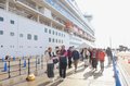 客船ダイヤモンド・プリンセス、富山へようこそ！　乗船客 観光楽しむ