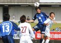 カターレ勝利、４位に　琉球に１－０