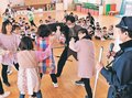 不審者から園児守れ　小矢部・津沢こども園、職員が対応確認