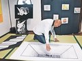 遊び心あふれる不思議なアート　高岡の沢田さん、氷見で「だまし絵」作品展