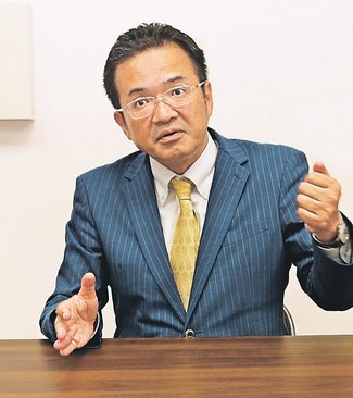 ＜高岡市長選　立候補予定者に聞く＞上<br />出町譲氏（６０）　暮らしに投資充実を