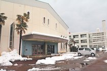 ＜滑川のあした　市長選２月１日告示＞上<br />公共施設の再編整備<br />人口減で議論不可欠　市民の理解が必要