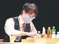 勝率トップの快進撃　将棋の服部慎一郎七段（富山出身）、藤井七冠・伊藤叡王から白星