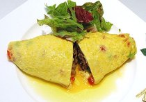 野菜たっぷりミートオムレツ