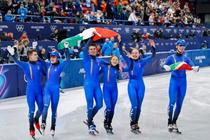 混合リレーはイタリアが初優勝