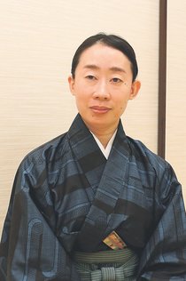 ひとズームアップ<br />宝生流シテ方能楽師、葛野りささん（富山市出身）
