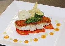 地魚のポワレ和風アメリカンソース仕立て