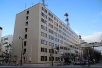 青森の山中で１０人遭難か