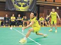 トナミ運輸決勝逃す　全日本実業団バド