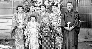 ＜人生のあとさき＞高木繁雄さん（２）北陸銀行元頭取<br />竹馬の友／近所３人そろって級長