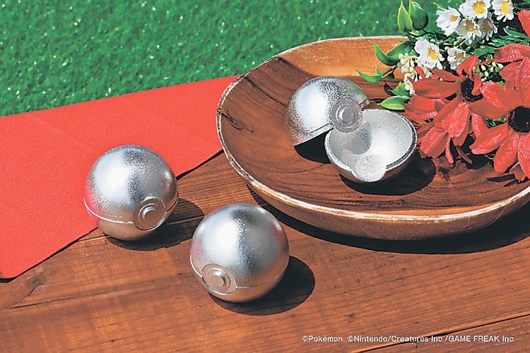 ポケモンセンター金沢　手鏡　高岡漆器 世界有名な ポケモンセンター金沢 高岡漆器 手鏡 工芸品 - 工芸品