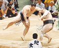 朝乃山３連勝　大相撲名古屋場所