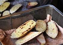 塩っ気がいいね！昔懐かし山川の焼き芋（富山市泉町）