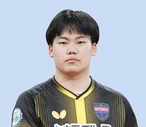 卓球の松島、世界王者破り４強