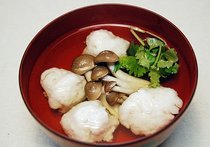 カワハギ団子のすまし汁