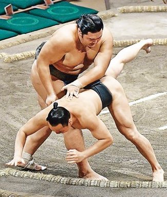 石橋　幕下で勝ち越し