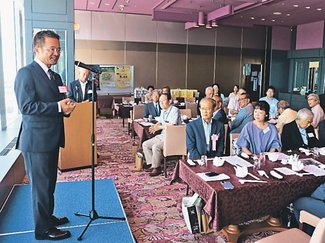 出町新市長と古里発展誓う　東京高岡会総会