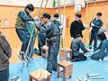 氷見市湖南小６年生、竹馬作り楽しむ　竹林ネットワークが企画