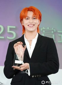 超特急タカシ、左手小指にファンを意味する「8」の文字「ネイルは自由に表現できる」