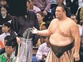 「自分の型」５秒で決着　大相撲九州場所４日目、朝乃山ようやく本来の力