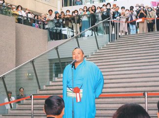 朝乃山、再十両「名古屋で決める」　大の里昇進に刺激