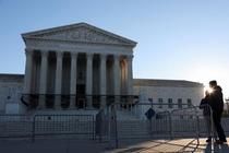 ＦＲＢクック理事の解任を疑問視