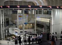 東証、最高値更新５万８７５３円