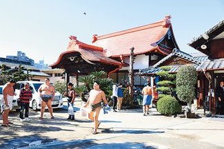 宿舎の寺院で白熱稽古　番記者通信