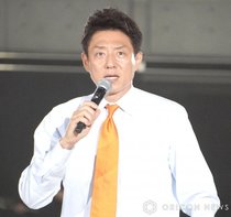 松岡修造、五輪会場で「奇跡の出会い」報告　会場バックに笑顔の2ショット公開「泣きます、そういうお話」