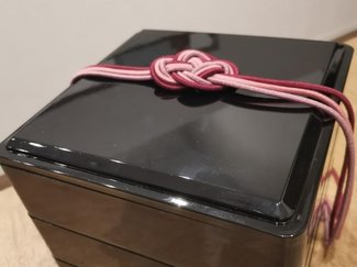 ⑨100均グッズでおせちを豪華に飾ってみた！【やちやちが行く!！】