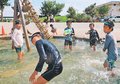 涼求め水遊び　２１日 高岡で猛暑日