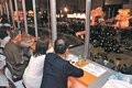 眼前で攻防「感動」　小矢部・津沢夜高祭、有料席に県内外４１人